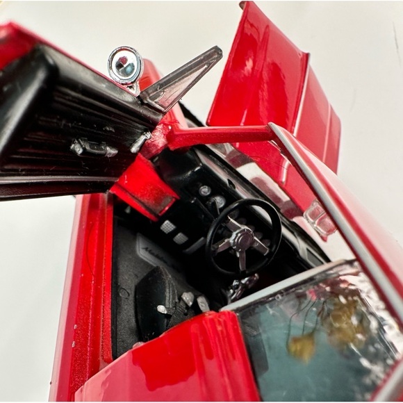 1965 Chevy Malibu SS, Red - Maisto 31258 - 1/24 Scale Diecast Model Toy Car - Picture 8 of 14